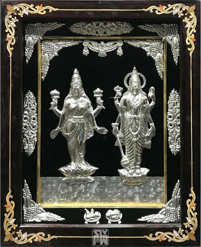 Vishnu Laksmi Plain Silver 18"x22"